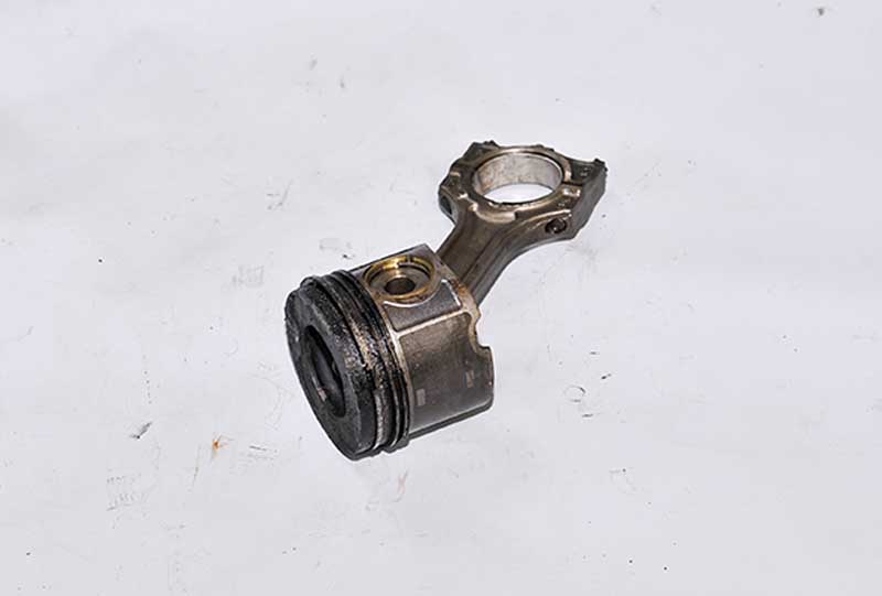 BMW M SERİSİ ÇIKMA YEDEK PARÇA ÇIKMA BMW PARÇA BMW PİSTON KOLLARI (1)